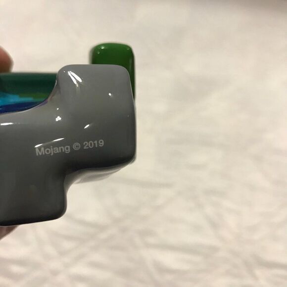 2019 Hallmark Minecraft Zombie Christmas Ornanment - Picture 5 of 5